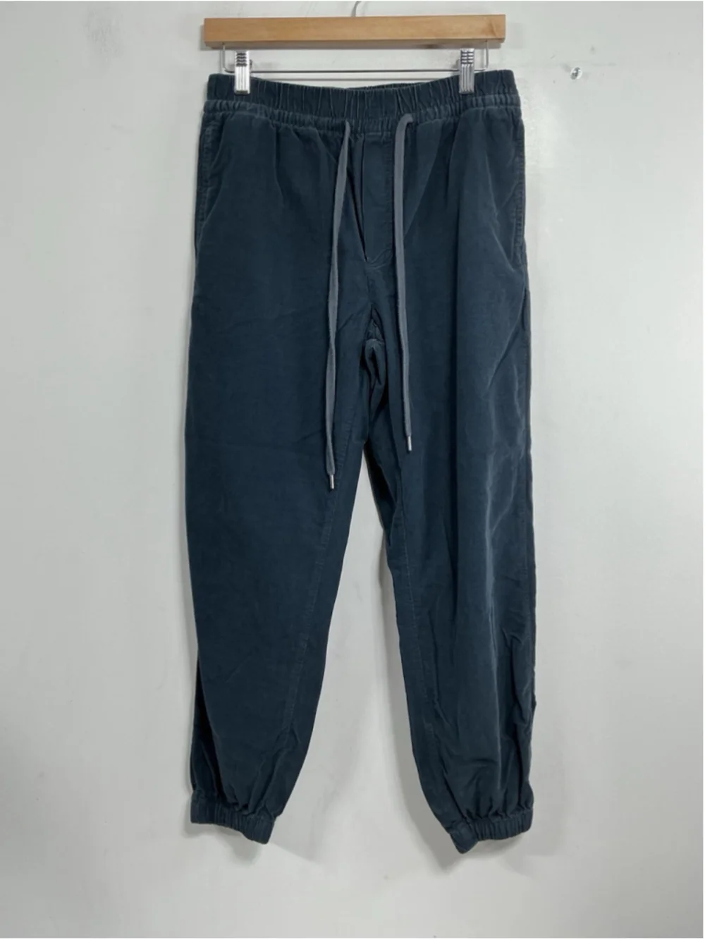 Womans Jr Excellent Condition American Eagle Pullon Cordoury Pants Small Blue